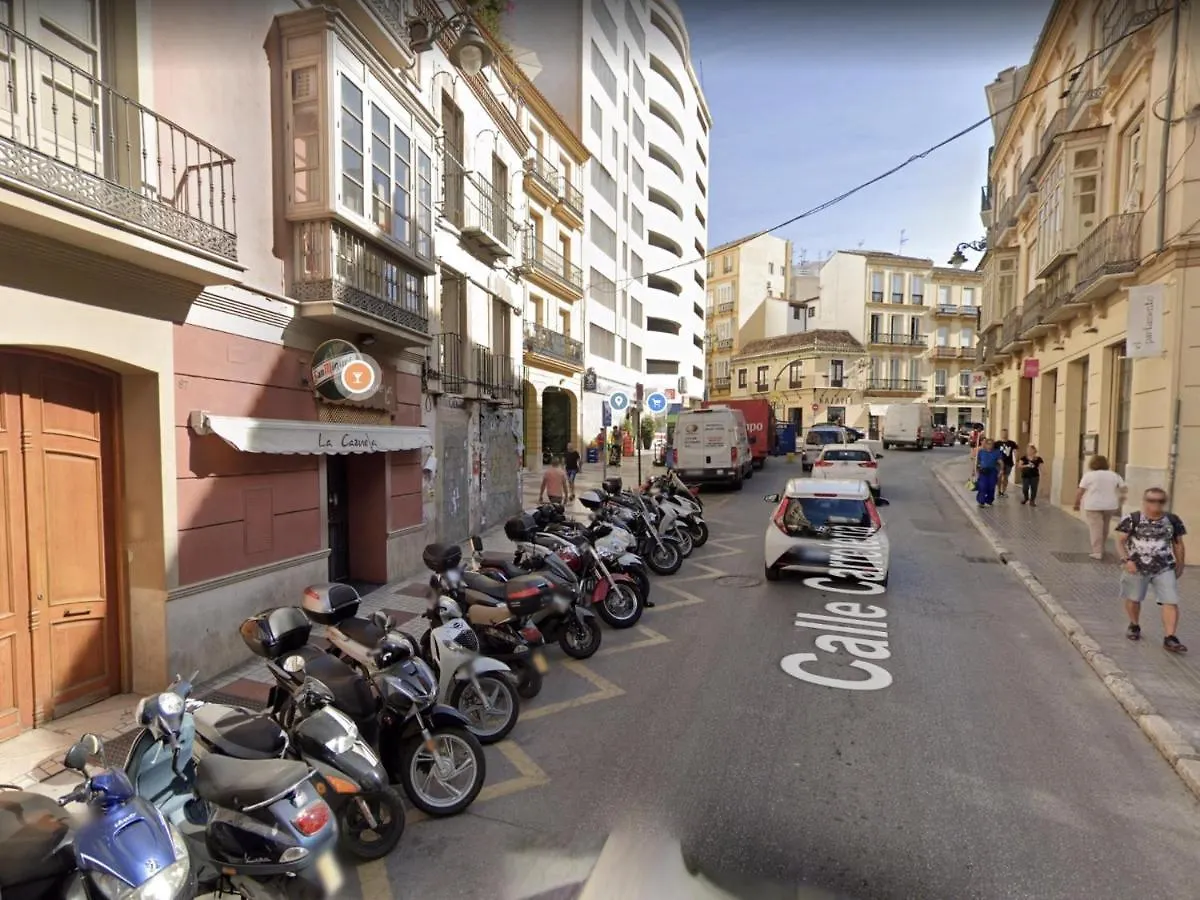 Holidays2Malaga Carreteria 97 Loft High Speed Wifi 0*, Malaga