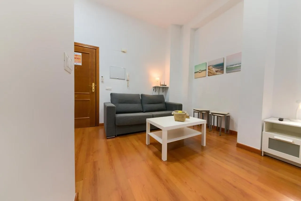 Apartment Holidays2Malaga Carreteria 97 Loft High Speed Wifi Spain